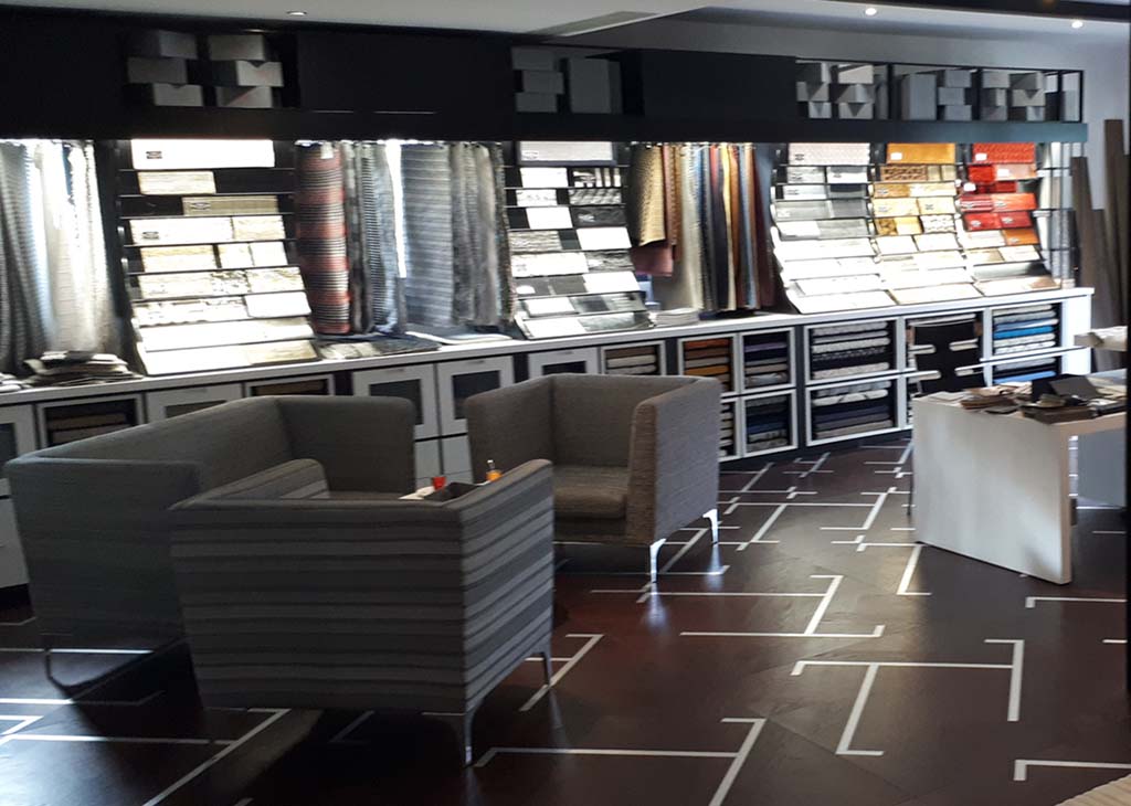 Avant travaux — Showroom Parisien
